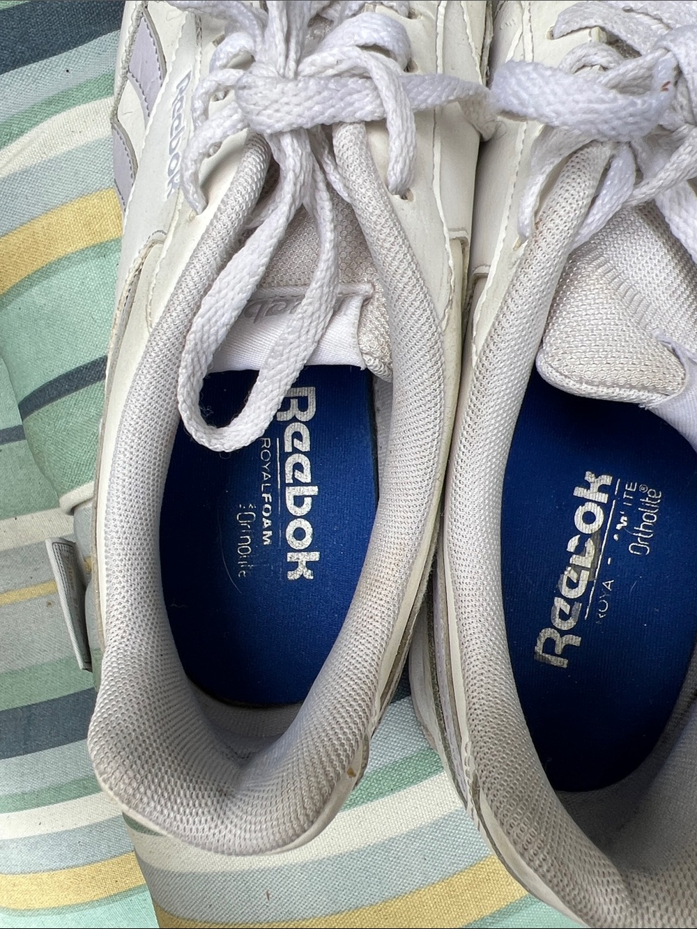 Rebook Vegan Leather Sneakers - Classic Low Top - Picture 8 of 8